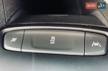 Хэтчбек Chevrolet Bolt EV 2022 в 