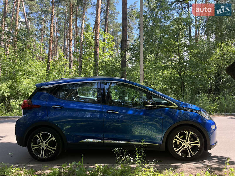 Хэтчбек Chevrolet Bolt EV 2020 в Броварах