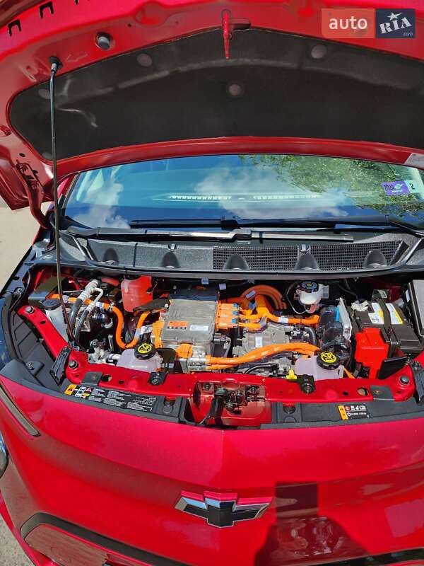 Хэтчбек Chevrolet Bolt EV 2023 в Львове