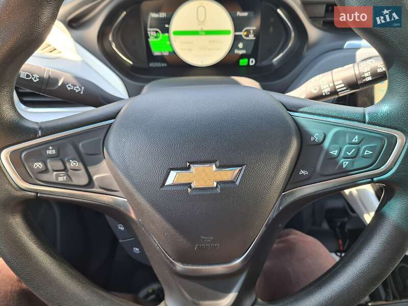 Хэтчбек Chevrolet Bolt EV 2017 в Черновцах