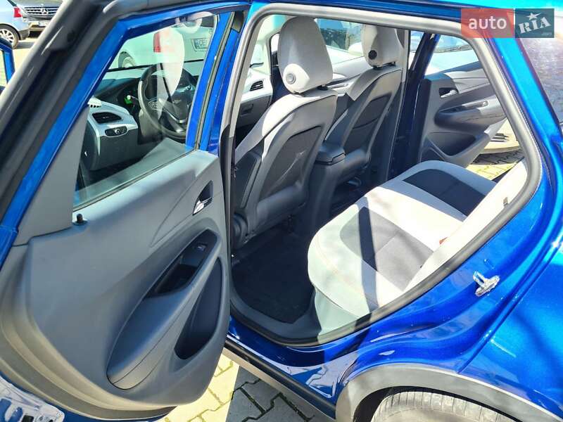 Хэтчбек Chevrolet Bolt EV 2017 в Черновцах