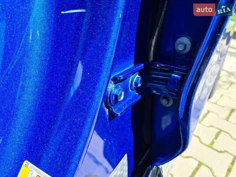 Хэтчбек Chevrolet Bolt EV 2017 в Черновцах
