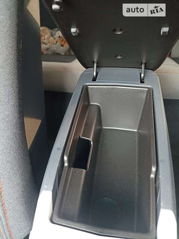 Хэтчбек Chevrolet Bolt EV 2019 в Дрогобыче фото 26 Хэтчбек Chevrolet Bolt EV 2019 в Дрогобыче