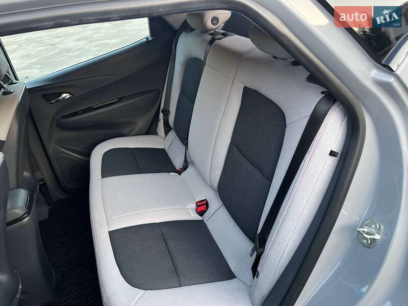 Хэтчбек Chevrolet Bolt EV 2020 в Днепре фото 26 Хэтчбек Chevrolet Bolt EV 2020 в Днепре
