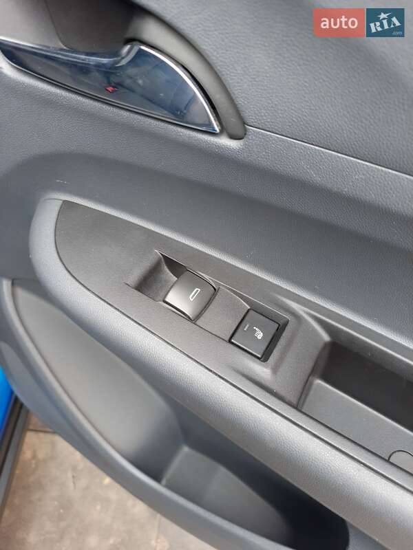 Хэтчбек Chevrolet Bolt EV 2017 в Ивано-Франковске фото 25 Хэтчбек Chevrolet Bolt EV 2017 в Ивано-Франковске