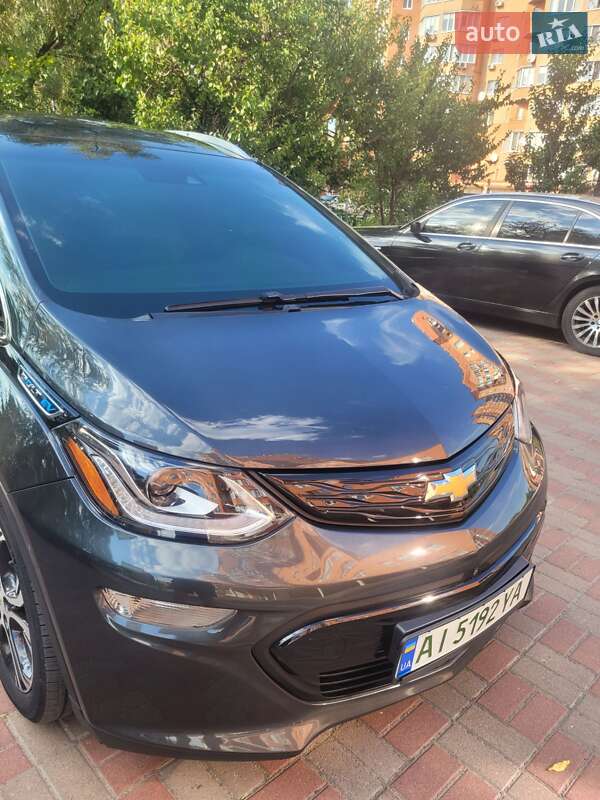 Хэтчбек Chevrolet Bolt EV 2020 в Киеве