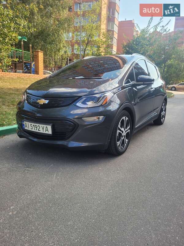 Хэтчбек Chevrolet Bolt EV 2020 в Киеве