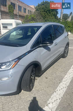 Хэтчбек Chevrolet Bolt EV 2018 в 