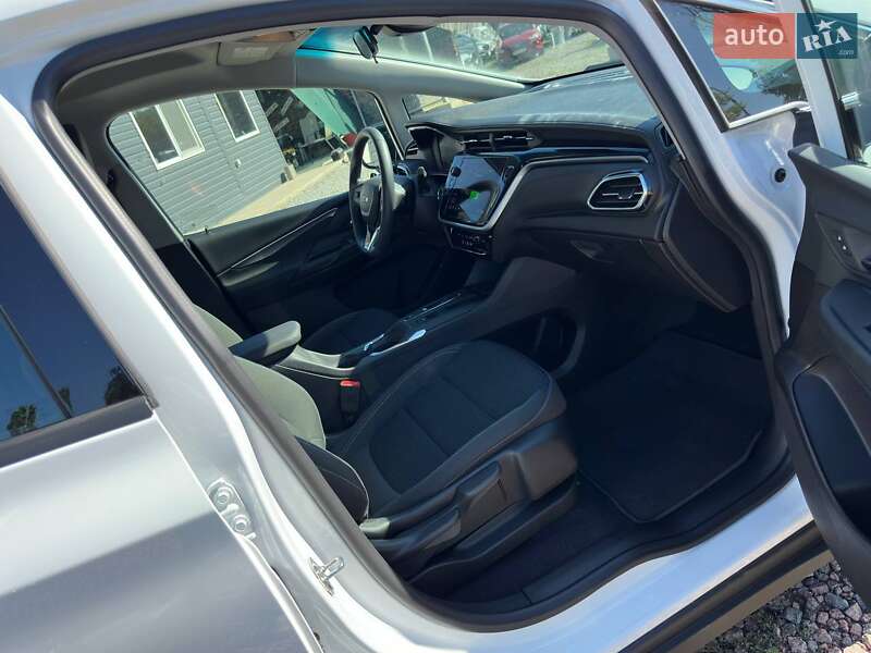 Хэтчбек Chevrolet Bolt EV 2023 в Одессе