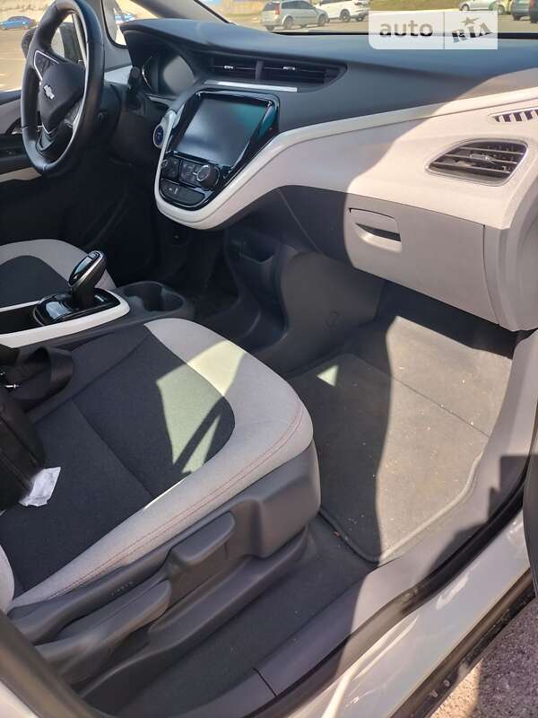 Хэтчбек Chevrolet Bolt EV 2020 в Виннице