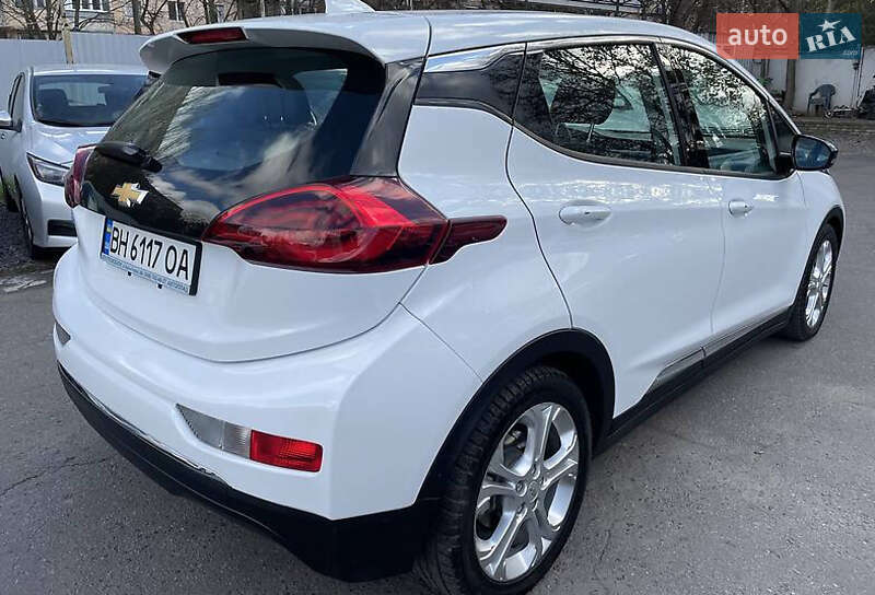 Хэтчбек Chevrolet Bolt EV 2018 в Киеве