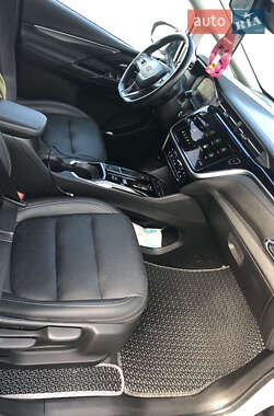 Хэтчбек Chevrolet Bolt EV 2023 в 