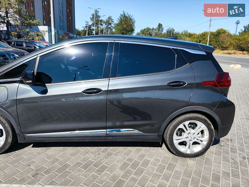 Хетчбек Chevrolet Bolt EV 2017 в Дніпрі