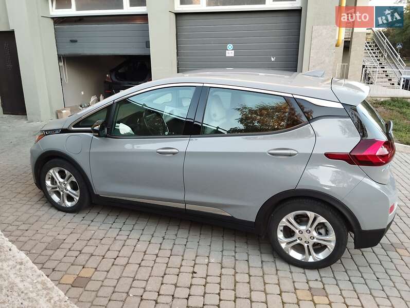 Хэтчбек Chevrolet Bolt EV 2019 в Тернополе