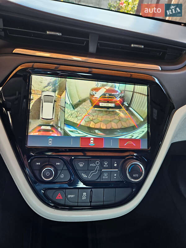 Хэтчбек Chevrolet Bolt EV 2019 в Обухове