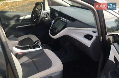 Хэтчбек Chevrolet Bolt EV 2021 в 