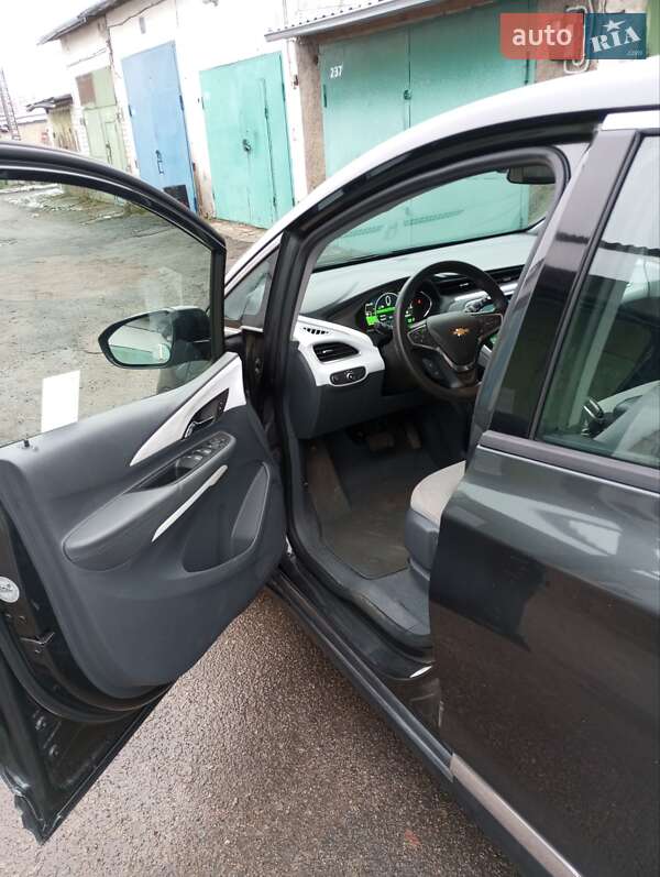 Хэтчбек Chevrolet Bolt EV 2017 в Житомире фото 14 Хэтчбек Chevrolet Bolt EV 2017 в Житомире