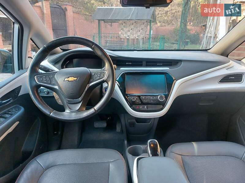 Хэтчбек Chevrolet Bolt EV 2017 в Броварах фото 9 Хэтчбек Chevrolet Bolt EV 2017 в Броварах