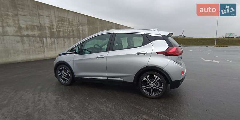 Хэтчбек Chevrolet Bolt EV 2017 в Львове