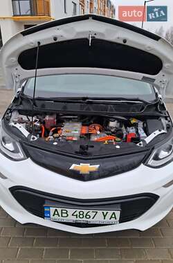 Хэтчбек Chevrolet Bolt EV 2020 в 