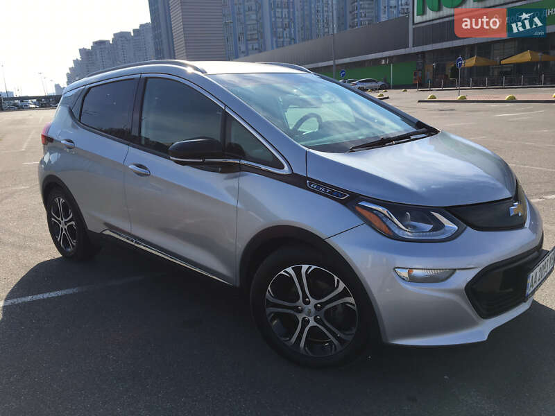 Хэтчбек Chevrolet Bolt EV 2017 в Киеве