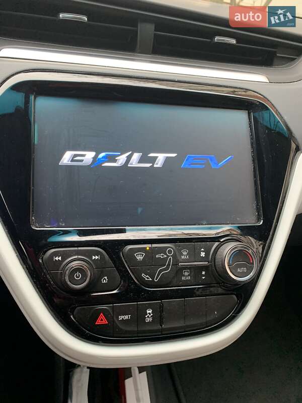 Хэтчбек Chevrolet Bolt EV 2017 в Киеве