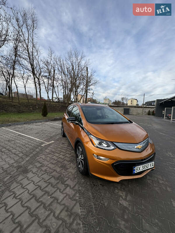 Хэтчбек Chevrolet Bolt EV 2017 в Хмельницком
