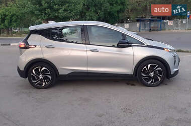 Хэтчбек Chevrolet Bolt EV 2022 в 