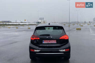 Хэтчбек Chevrolet Bolt EV 2021 в 