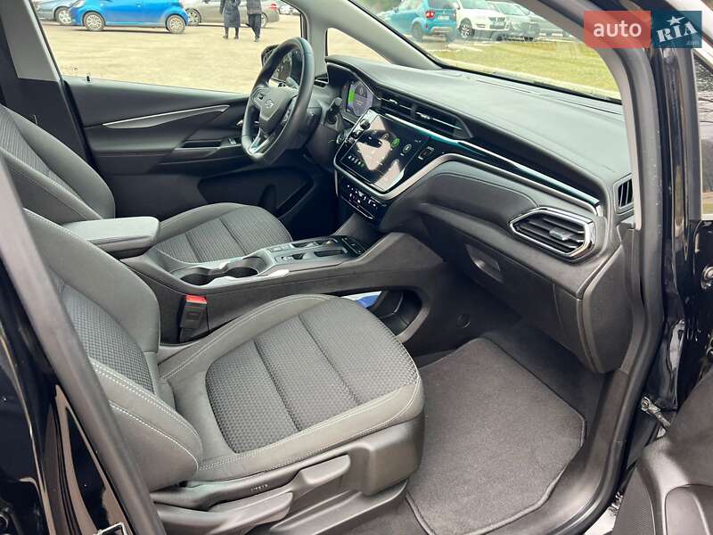 Хэтчбек Chevrolet Bolt EV 2023 в Ровно