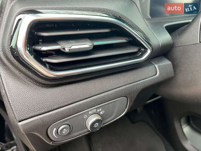 Хэтчбек Chevrolet Bolt EV 2023 в Ровно