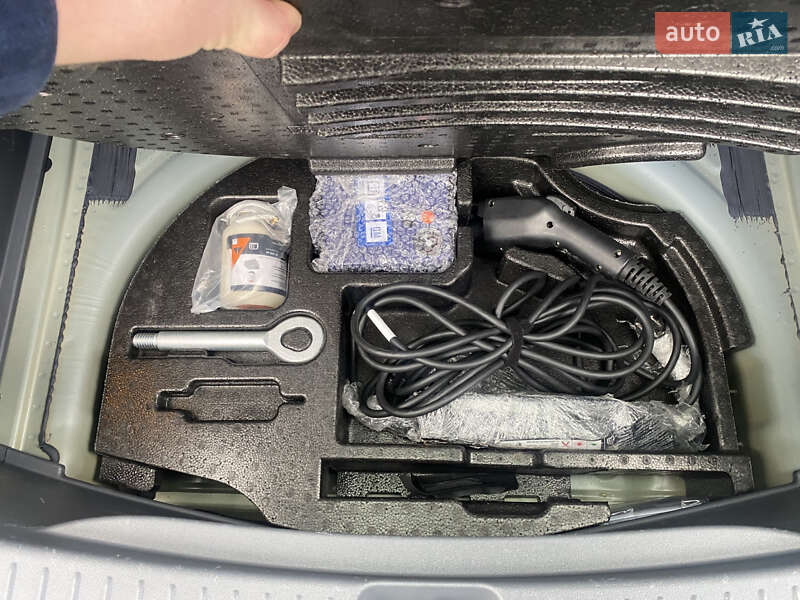 Хетчбек Chevrolet Bolt EV 2020 в Здолбуніві