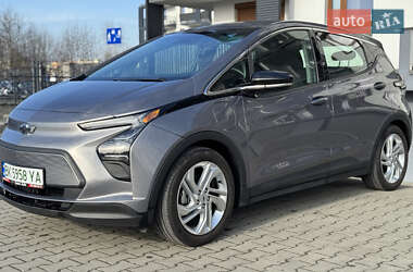 Хэтчбек Chevrolet Bolt EV 2022 в 