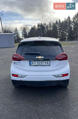 Хэтчбек Chevrolet Bolt EV 2017 в 