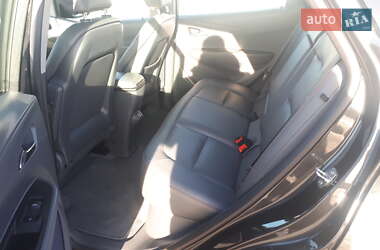 Хэтчбек Chevrolet Bolt EV 2021 в 