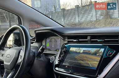 Хэтчбек Chevrolet Bolt EV 2023 в 