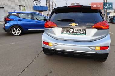 Хэтчбек Chevrolet Bolt EV 2018 в 