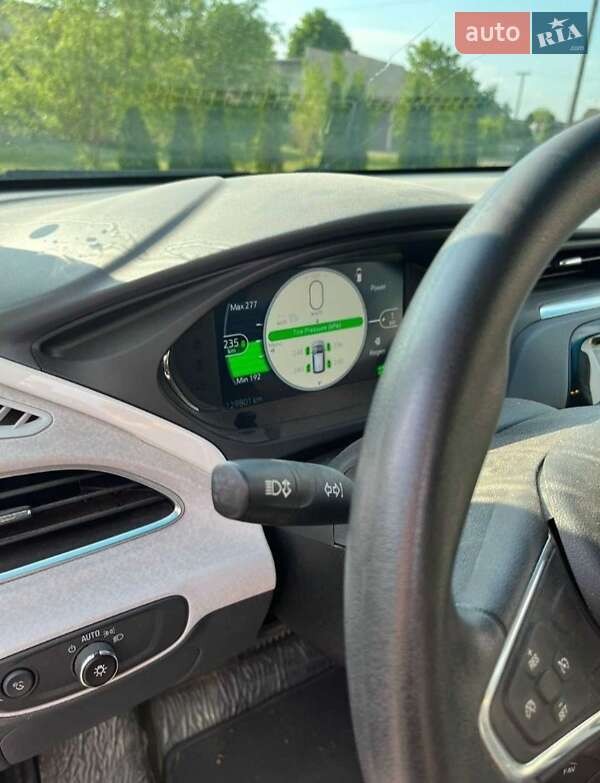 Хэтчбек Chevrolet Bolt EV 2017 в Ильинцах