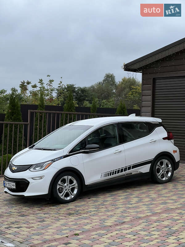 Хэтчбек Chevrolet Bolt EV 2020 в Хмельницком