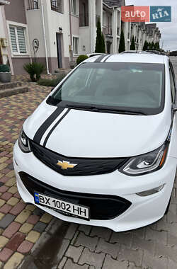 Хэтчбек Chevrolet Bolt EV 2020 в 