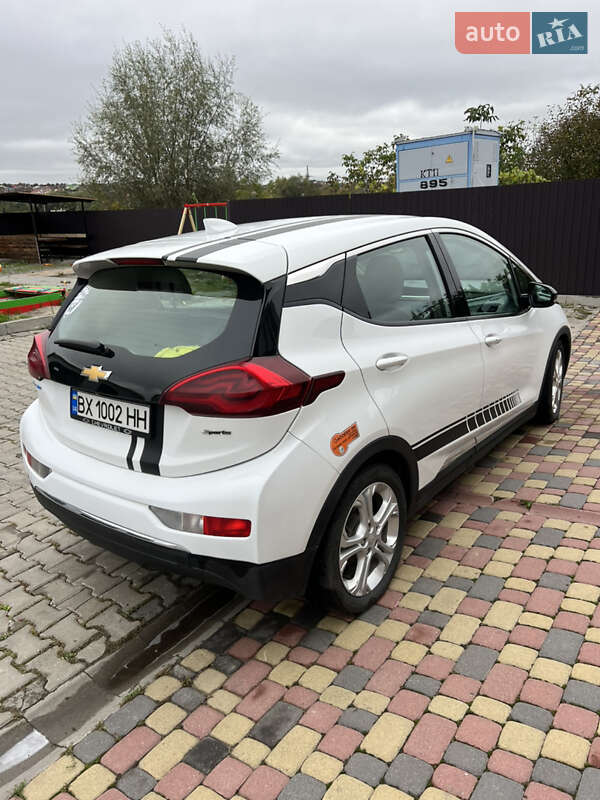 Хэтчбек Chevrolet Bolt EV 2020 в Хмельницком