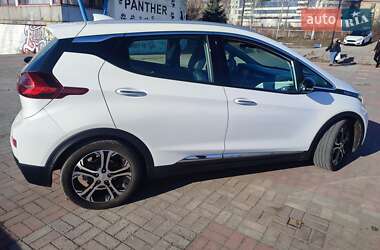 Хэтчбек Chevrolet Bolt EV 2021 в 