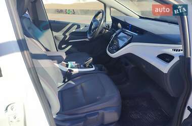 Хэтчбек Chevrolet Bolt EV 2021 в 