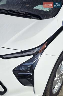 Хэтчбек Chevrolet Bolt EV 2023 в 