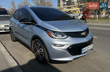 Хетчбек Chevrolet Bolt EV 2017 в 