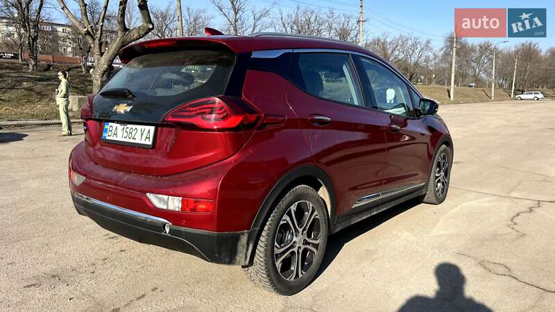 Хэтчбек Chevrolet Bolt EV 2020 в Кропивницком