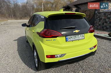 Хэтчбек Chevrolet Bolt EV 2019 в 