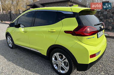 Хэтчбек Chevrolet Bolt EV 2019 в 