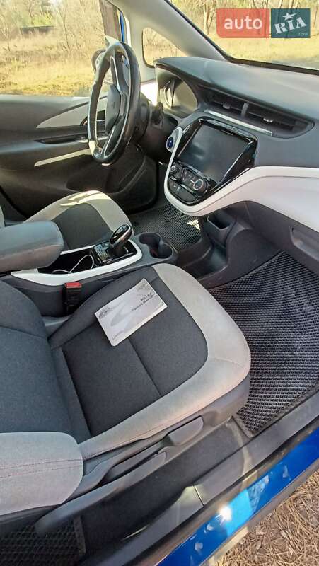 Хетчбек Chevrolet Bolt EV 2020 в Дніпрі