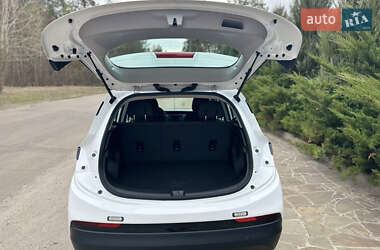 Хэтчбек Chevrolet Bolt EV 2022 в 